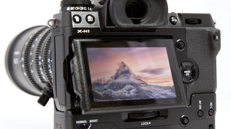 Tilting rear display