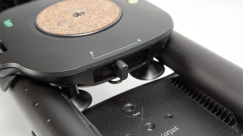 Unique quick release plate