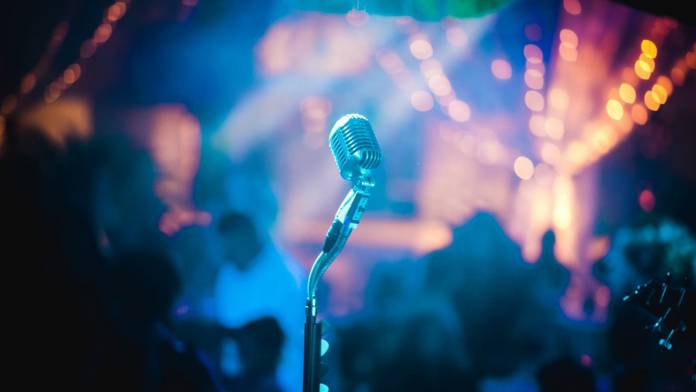 photo-1507676184212-d03ab07a01bf Making the right music selection for videos is hard. We have a few tips to help you make those picks