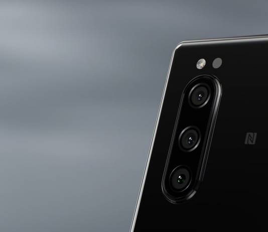 Sony's Xperia 5 takes after cameras in the Alpha line with Eye AF technology