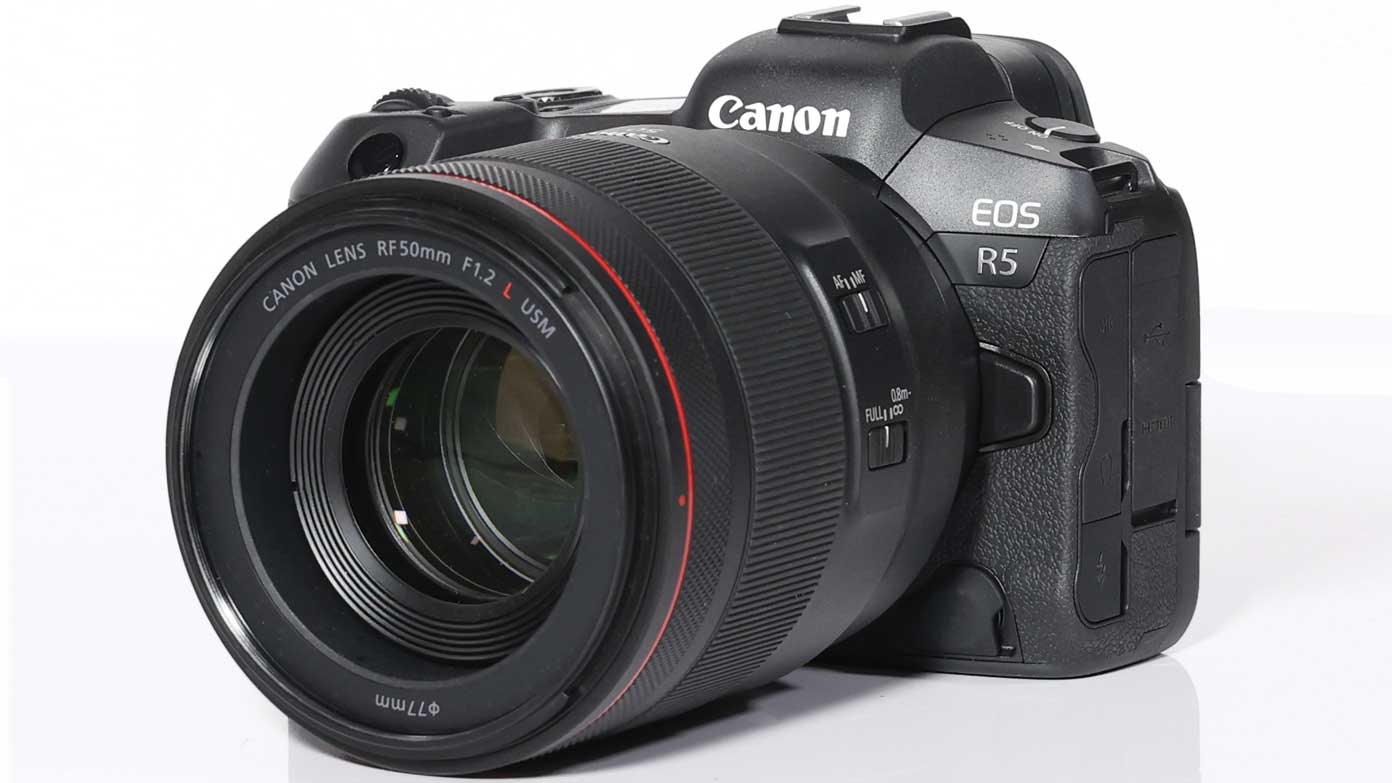 canon-eos-r5-review-videomaker
