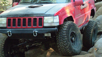 3 Tips for an Effective Multi-Action-Cam Shoot 4x4 traversing rocky road.