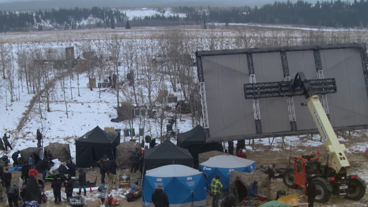 Although additional lighting was used only once in âThe Revenant,â negative fill was used to add contrast, as seen mounted to the vehicle at the right of this production shot.